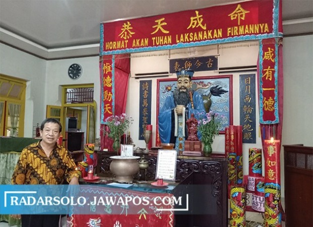 TOKOH: Pembina Lithang Gerbang Kebajikan WS Adjie Chandra. (SILVESTER KURNIAWAN/RADAR SOLO)