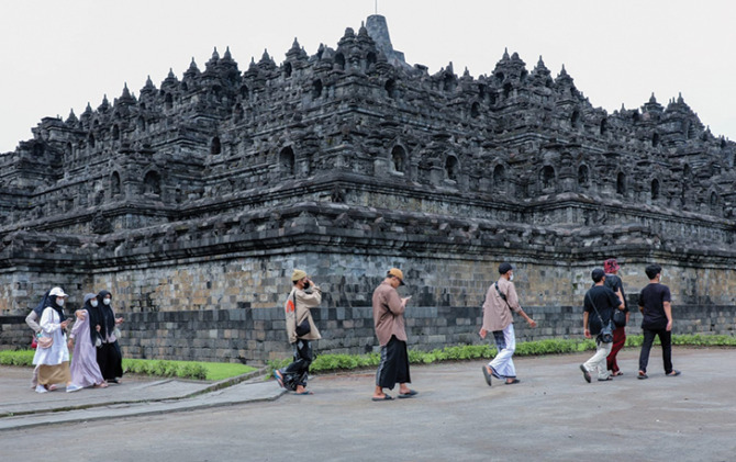 Candi Borobudur jadi salah satu destinasi favorit wisatawan di Jawa Tengah.