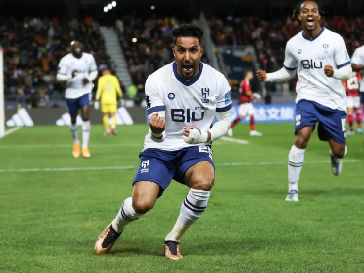 Winger Al Hilal Salem Al-Dawsari berselebrasi usai mencetak gol ke gawang Flamengo. (AFP)