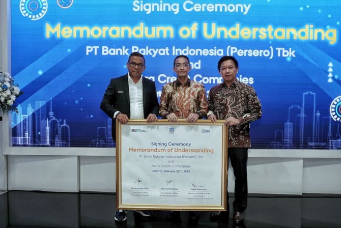 PT Bank Rakyat Indonesia (Persero) Tbk menjalin kerja sama dengan Astra Credit Companies (ACC) Group yang di antaranya terdiri dari PT Astra Sedaya Finance, PT Astra Auto Finance, dan PT Swadharma Bhakti Sedaya Finance. (DOK.BRI)