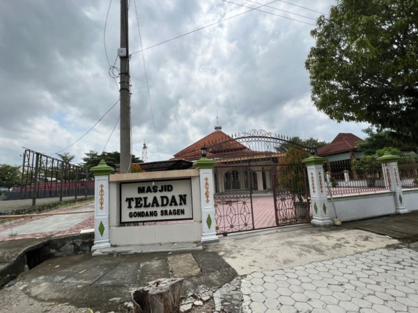 BERHARAP PERBAIKAN: Masjid Teladan yang ada di Kecamatan Gondang. (AHMAD KHAIRUDIN/RADAR SOLO)