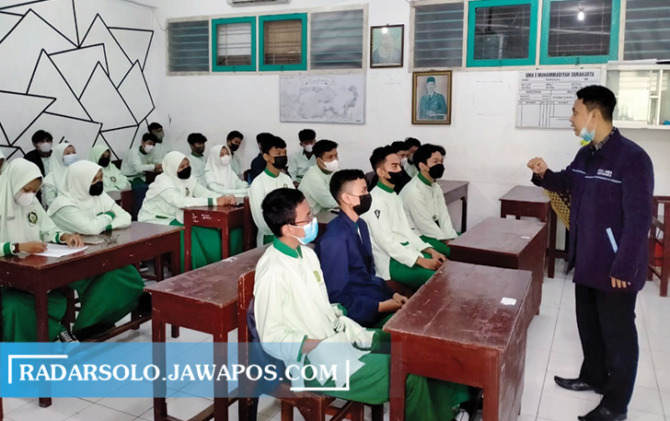 BELUM TERPENUHI: Kebutuhan guru terutama di bidang agama di Kota Surakarta masih sangat terbuka. (SEPTIAN REFVINDA/RADAR SOLO)