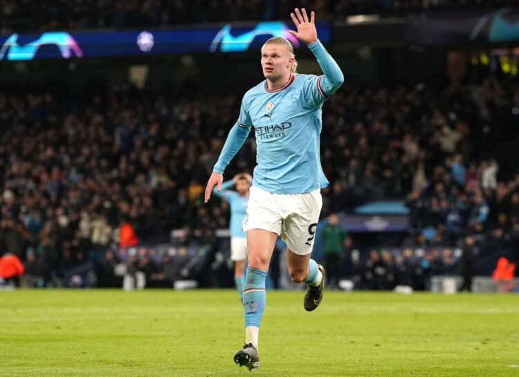 Erling Haaland terus mengoleksi banyak gol bersama Man City. Kini, mencetak hat-trick di Piala FA. (AFP)