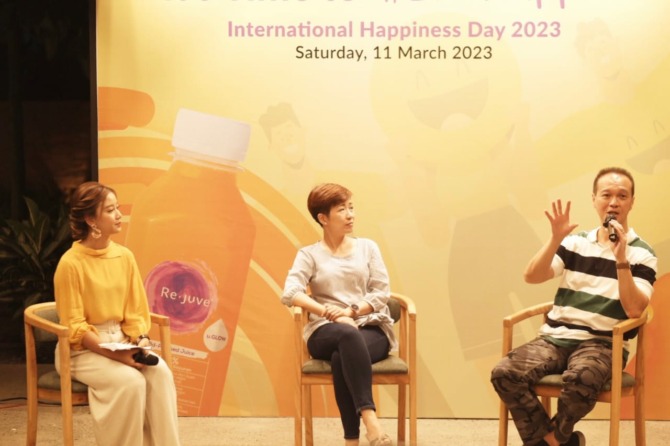 Diskusi kesehatan dalam momen International Happines Day yang digelar Re.juve, Sabtu (11/3/2023) kemarin. (SEPTINA FADYA/RADAR SOLO)