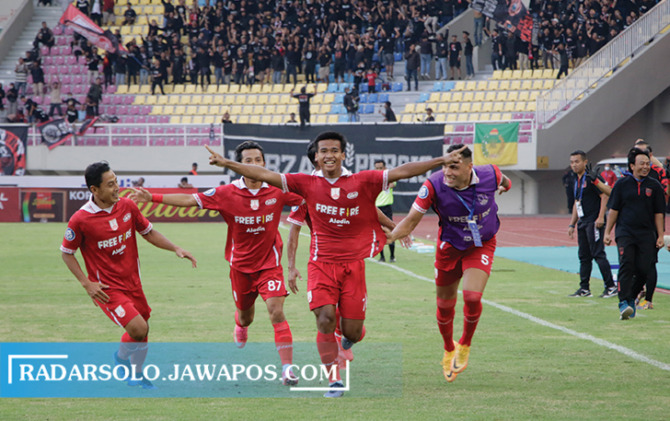 Irfan Jauhari (tengah) dipanggil Timnas Indonesia untuk masuk kerangka tim untuk ajang SEA Games ke-32. (DOK. RADAR SOLO)