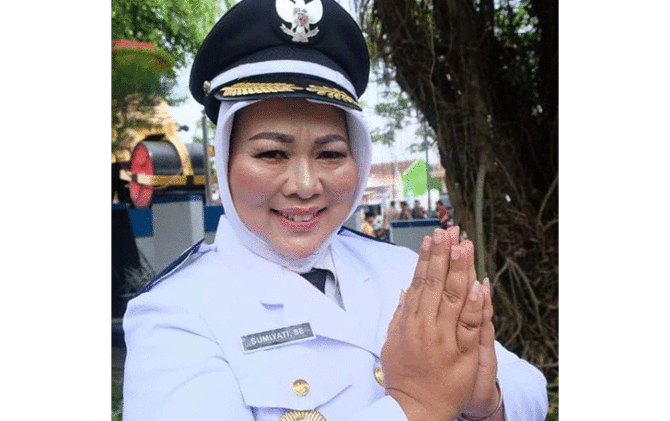 mendiang Kepala Desa Buntar, Kecamatan Karanganyar Sumiyati. (RUDI H/RADAR SOLO)