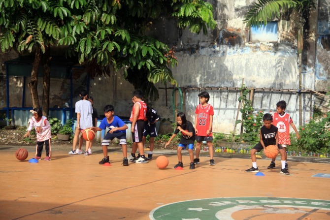 ASAH SKILL: Humble Basketball Academy gelar charity class. (HUMBLE BASKETBALL ACADEMY FOR RASO)