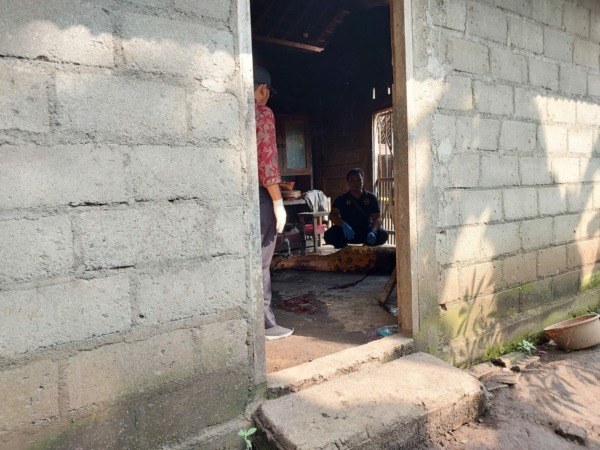 Dapur rumah Jumiyem yang menjadi saksi bisu kasus pembunuhan di Cepogo, Boyolali, Kamis (6/4/2023). (RAGIL LISTIYO/RADAR SOLO)