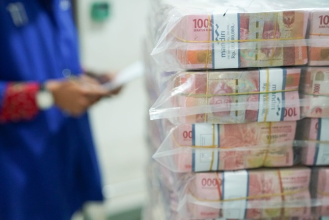 Bank Mandiri menyiapkan kebutuhan uang tunai senilai Rp 49,6 triliun untuk mengantisipasi peningkatan kebutuhan uang tunai di masyarakat selama Ramadan dan Idul Fitri. (DOK.BANK MANDIRI)