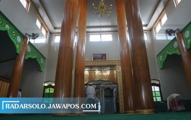 Masjid Agung Puluhan yang diyakini merupakan peninggalan dari Sunan Kalijaga. (ANGGA PURENDA/RADAR SOLO)