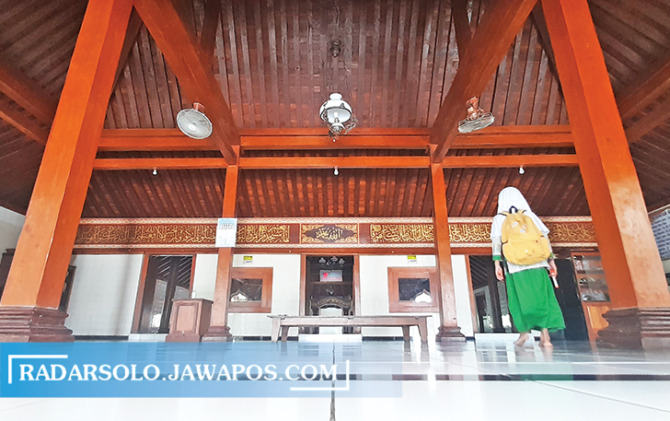 KHAS JAWA: Interior Masjid Jami