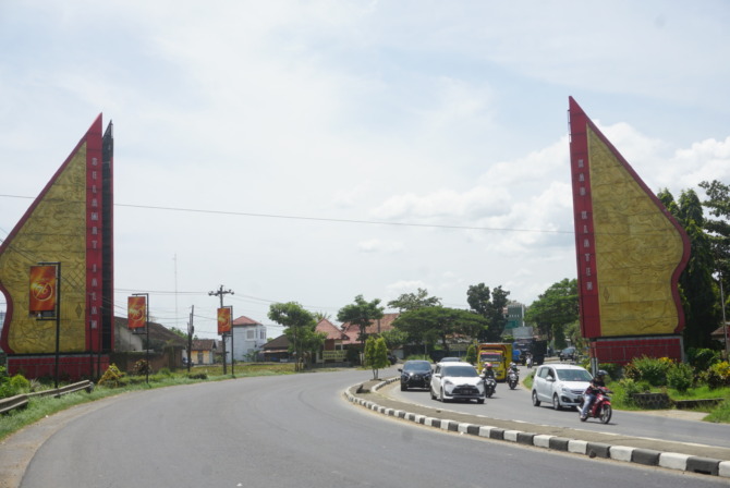 Ruas Jalan Solo Jogja yang berada di perbatasan antara Boyolali, Sukoharjo dan Klaten diprediksi menjadi titik kemacetan dampak dari fungsional jalan tol. (ANGGA PURENDA/RADAR SOLO)