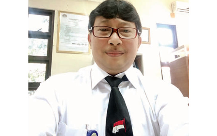 Bambang Irawan, Pengamat Ekonomi UNS