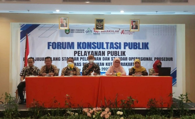 Dinas Pendidikan Menggelar konsultasi pelayanan publik terkait pendidikan. (SEPTIAN REVFINDA/RADAR SOLO)