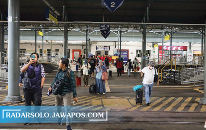 ILUSTRASI: Stasiun Solo Balapan menjadi salah satu jujugan pemudik turun dari kota-kota besar seperti Jakarta dan sekitarnya.