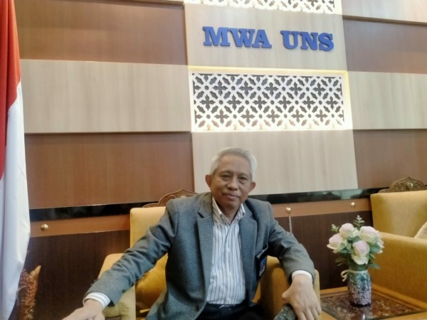 Mantan Wakil Ketua MWA UNS Prof Hasan Fauzi. (DOK.RADAR SOLO)