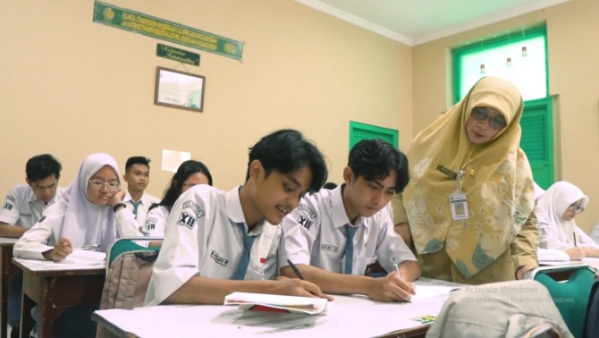 SEKOLAH FAVORIT: Pembelajaran di SMAN 1 Surakarta. Sekolah ini meluluskan 387 siswa kelas XII angkatan 2022/2023. (ISTIMEWA)