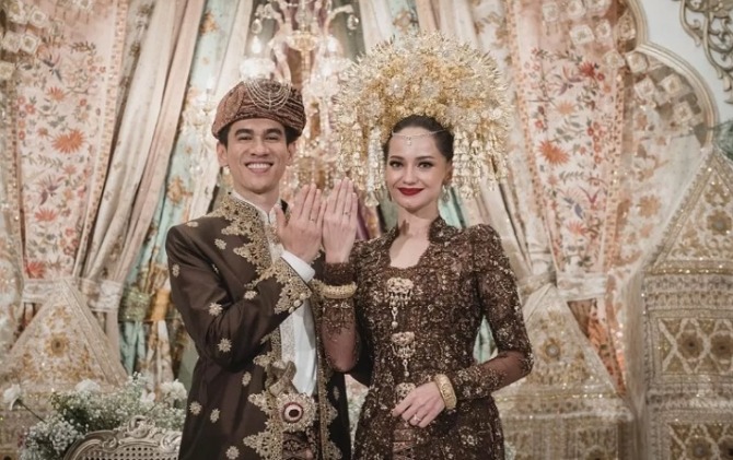 Enzy Storia-Maulana Kasetra resmi menikah pada Sabtu (20/5). (Instagram @enzystoria)