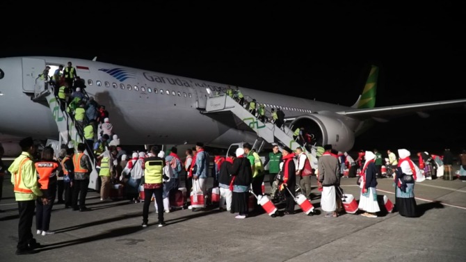 Foto ilustrasi penerbangan jemaah haji Kloter I  Grobogan di Bandara Adi Soemarmo, Rabu (24/5/2023) dini hari.