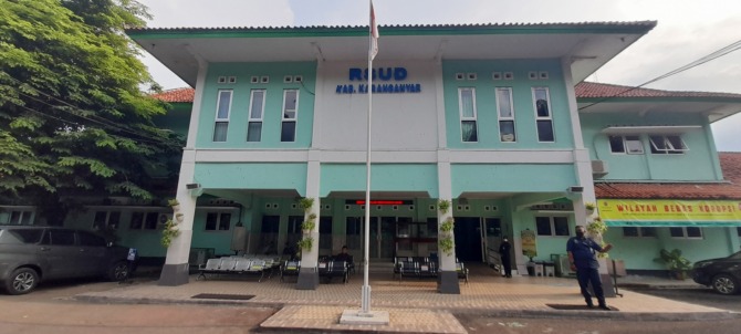 RSUD Karanganyar tampak lengang. (RUDI HARTONO/RADAR SOLO)
