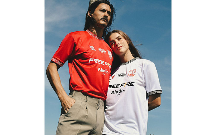 Jersey preseason yang diluncurkan untuk memeriahkan perayaan 1 Abad Persis Solo. (PERSIS SOLO OFFICIAL)