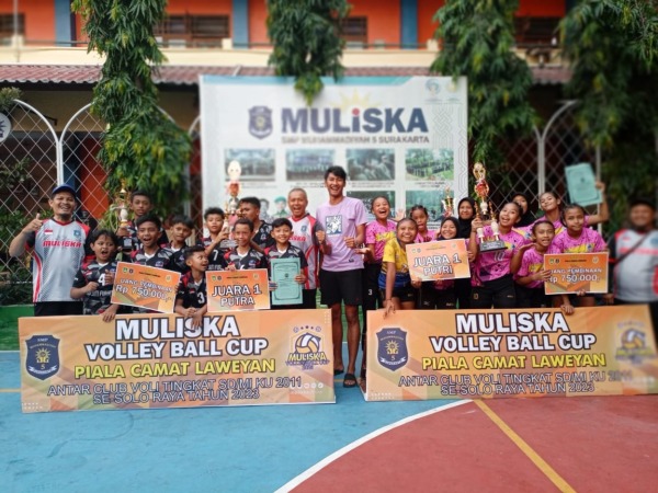 POTENSIAL: Pelaksanaan kompetisi Muliska Volley Ball Cup belum lama ini. (ISTIMEWA)