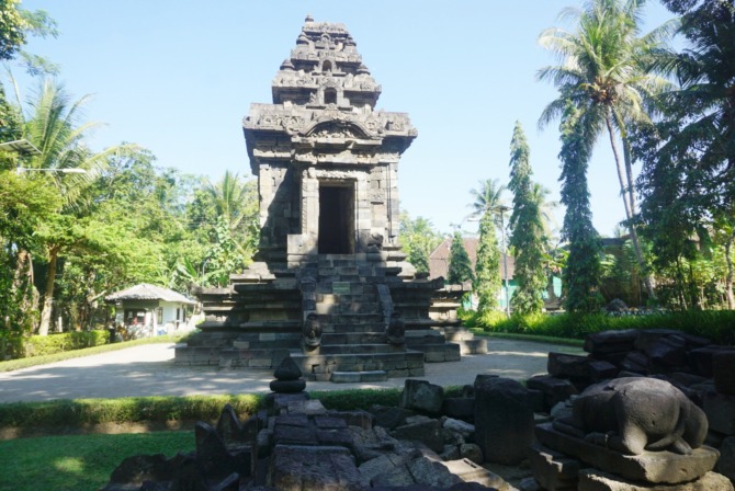 UNIK: Kompleks Candi Merak diperkirakan dibangun pada abad 8 hingga 10 masehi. Tak dipungut biaya sedikitpun untuk masuk. (ANGGA PURENDA/RADAR SOLO)