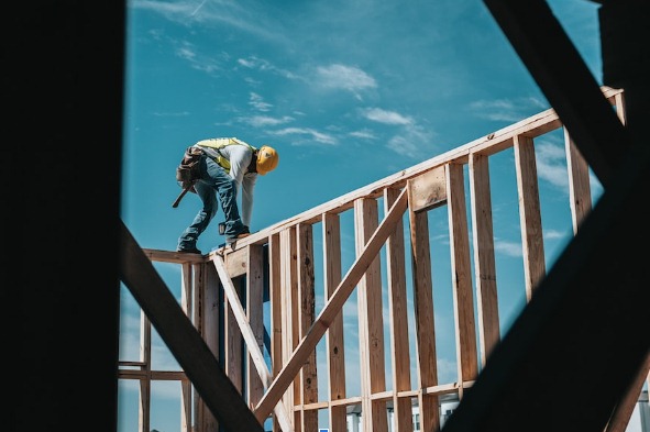 Ilustrasi pekerjaan konstruksi. (Unsplash)