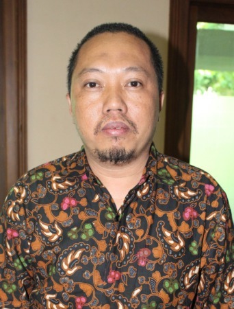 Prof. Dr. Anton A. Setyawan S.E., M.Si, selaku Guru Besar Ilmu Manajemen, Fakultas Ekonomi dan Bisnis Universitas Muhammadiyah Surakarta