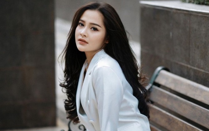 Bella Bonita yang akan menikah dengan Denny Caknan, Jumat (7/7). (@bellabonita_r.a)
