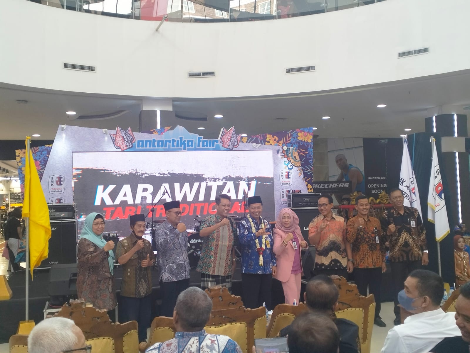SINERGIS: Yayasan Pendidikan Wahyuhana Surabaya d menggelar kegiatan Antartika Fair. (ANAS/RADAR SIDOARJO)