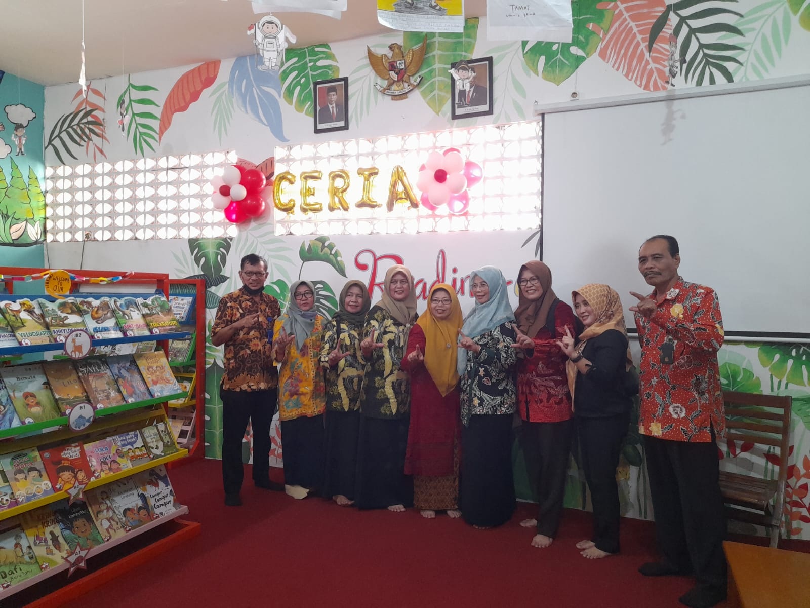 MELEK LITERASI: Perpustakaan ramah anak yang ada di SDN Pucang 1 Sidoarjo saat diresmikan, Kamis (3/8). (M SAIFUL ROHMAN/RADAR SIDOARJO)