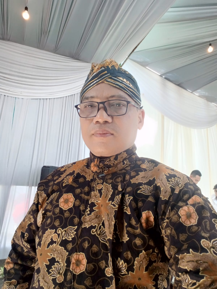 Ketua Grup Pasinaon Pangudi Laras, Puguh Widodo