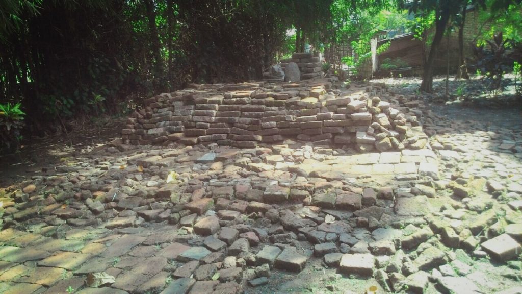 Candi Pamotan 2 (sumber: idsejarah.net)