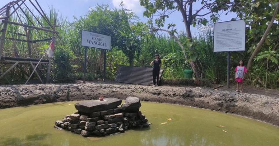 Candi Wangkal (sumber: detik.com)