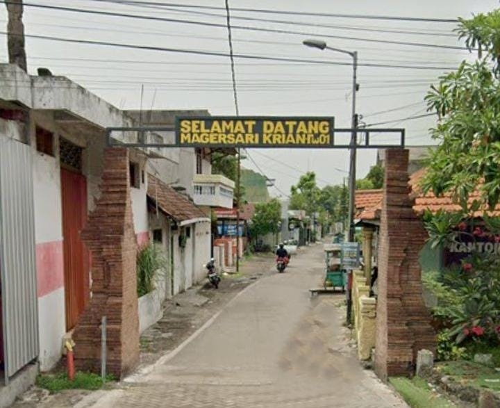 SEPI: Jalan Magersari yang menuju ke TKP ditemukannya perempuan meninggal di kos. (IST)