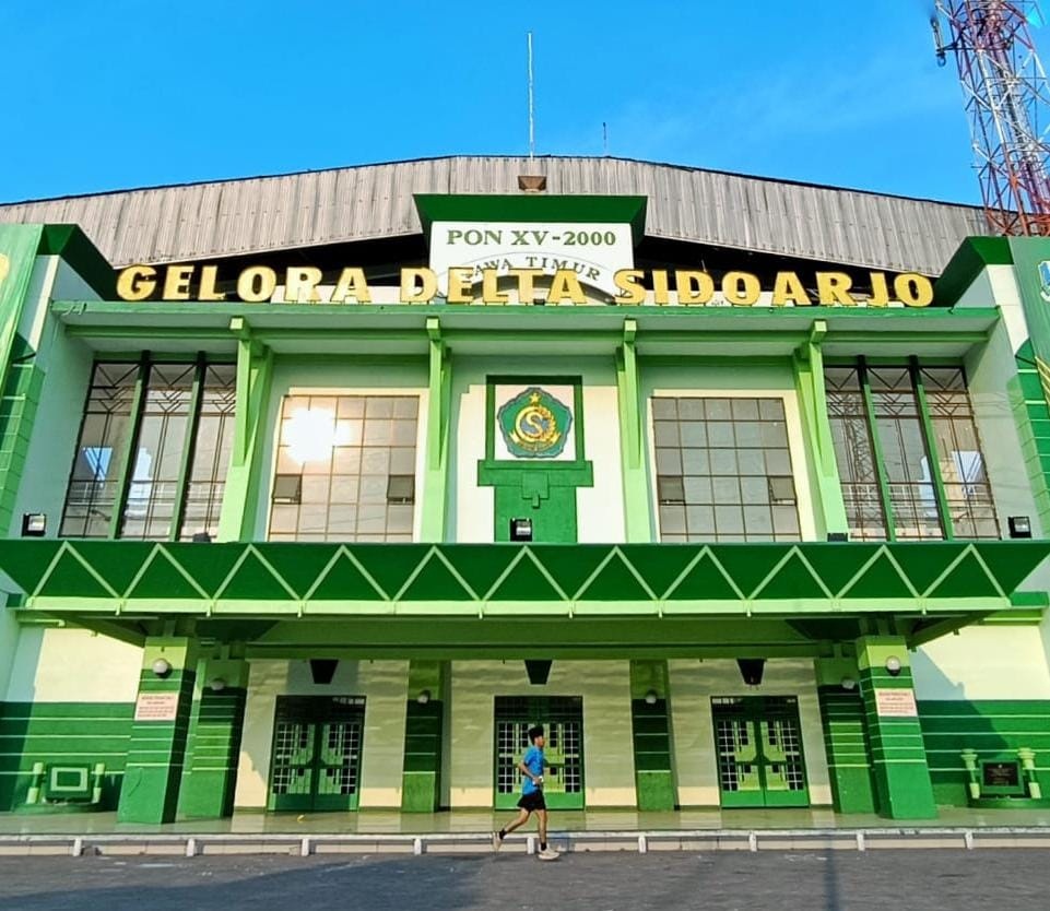 SIAP: Stadion GOR Sidoarjo menjadi tempat latihan Timnas Indonesia U-17 dalam laga piala dunia. (ANNISA FIRDAUSI/RADAR SIDOARJO)