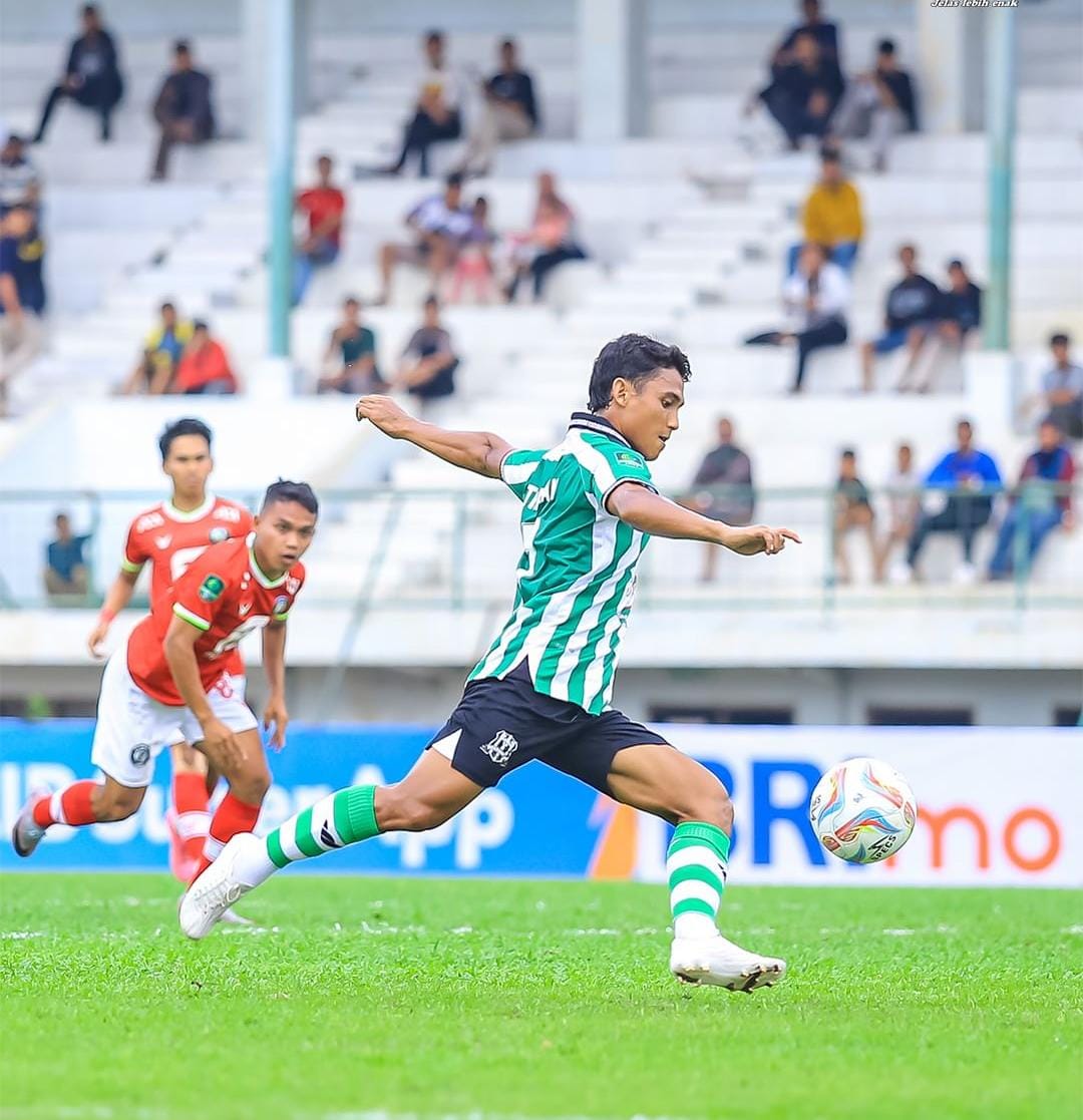 SELANGKAH LAGI: Pemain Deltras Sidoarjo Thaufan Hidayat. (IST)