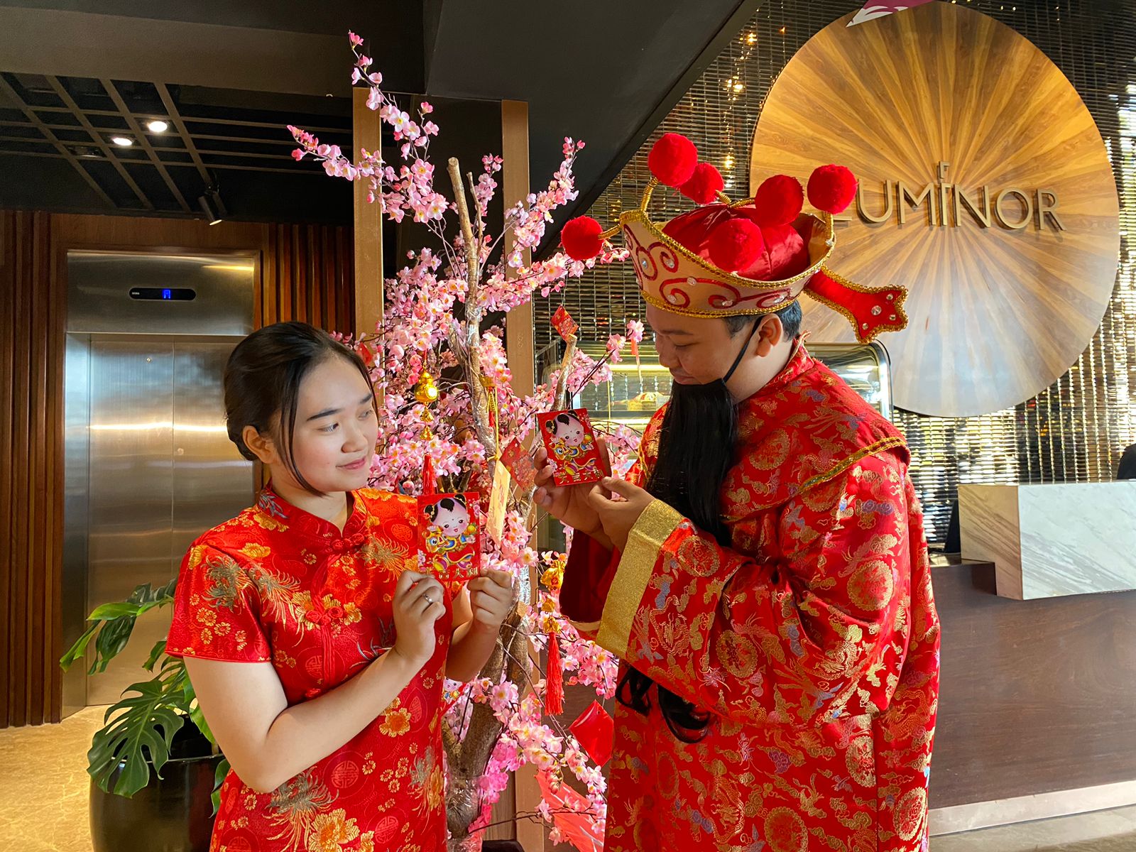 ANGPOU: Luminor Hotel Sidoarjo mengadakan Buffet All You Can Eat dengan nama &ldquo;Blessings of the Wooden Dragon&rdquo;.
