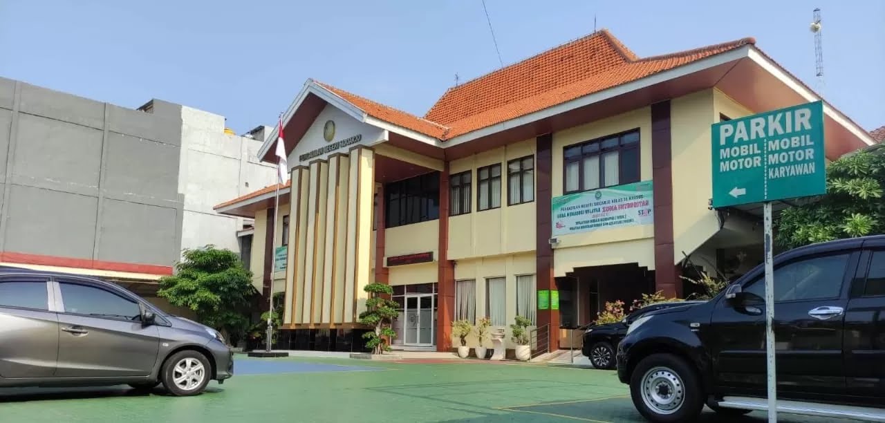 CARI KEADILAN: Pengadilan Negeri Sidoarjo. (DIKY PUTRA SANSIRI/RADAR SIDOARJO)