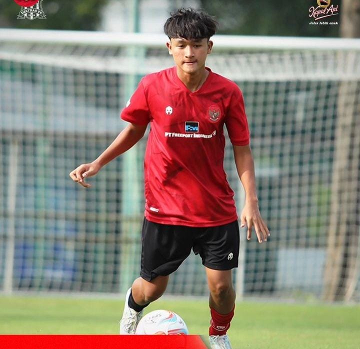 BERSAING: Pemain Akademi Deltras Sidoarjo, Mirza Amanbillah.