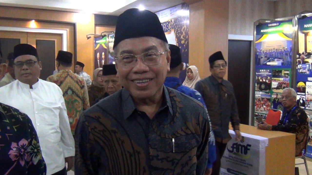 Ketua Pimpinan Wilayah Muhammadiyah Jawa Timur Sukadiono. (M SAIFUL ROHMAN/RADAR SIDOARJO)