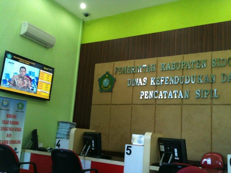 PELAYANAN: Kantor Dinas Kependudukan dan Pencatatan Sipil Kabupaten Sidoarjo.