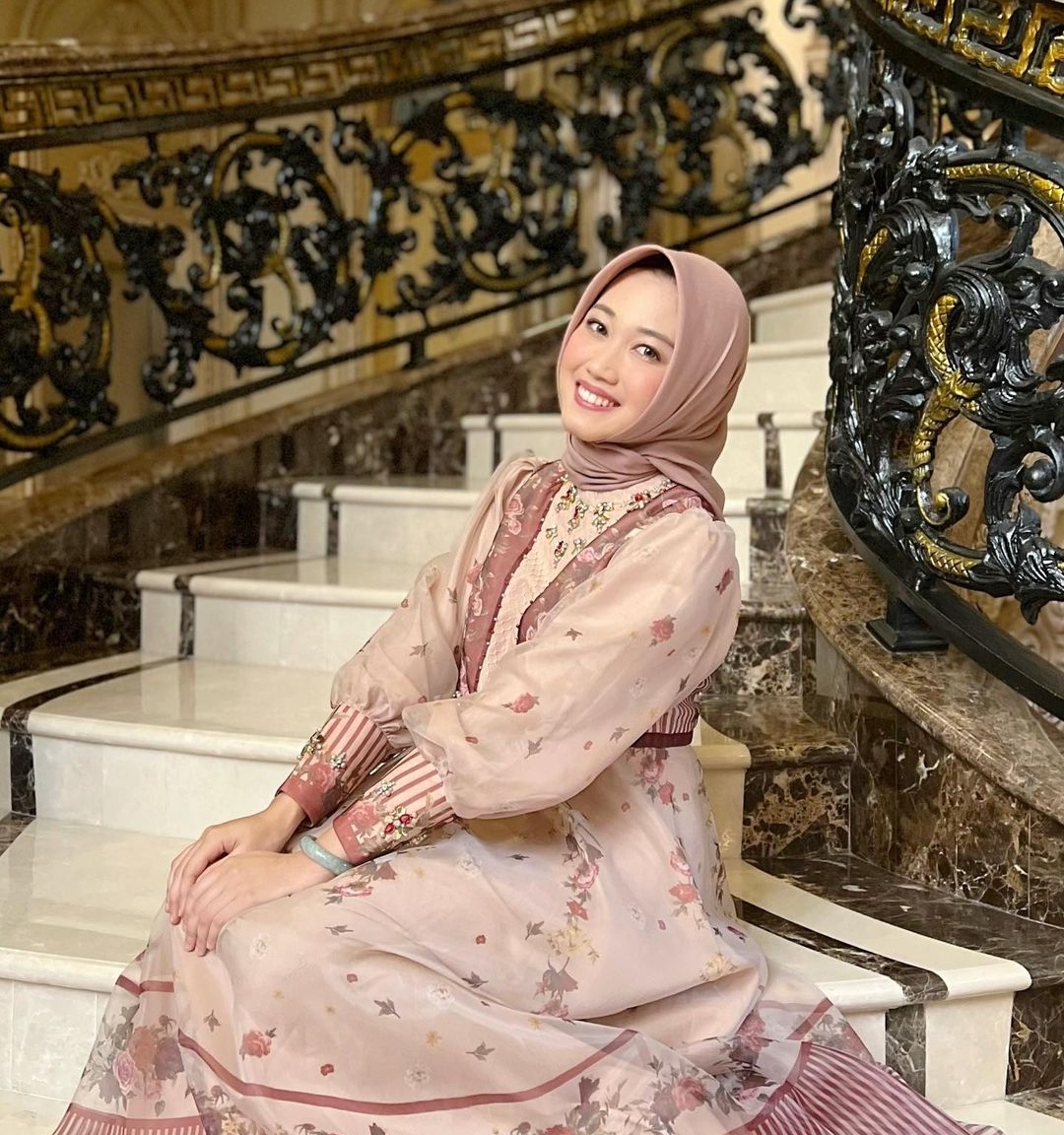 MEWAH: Pemilik rumah Sultan Sidoarjo, Daffana. (IST/akun instagram @daffanabiilah)