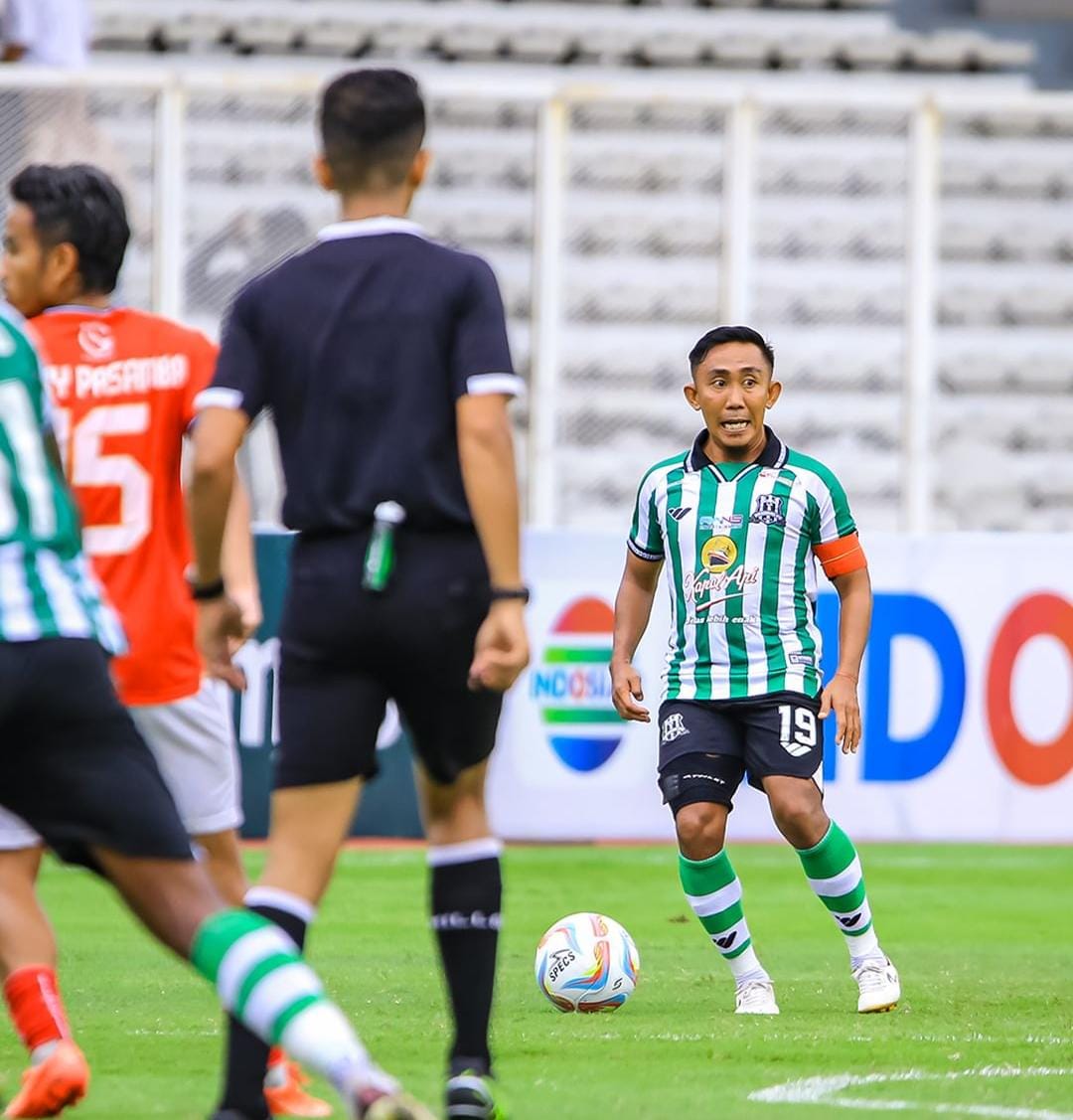 SISI LAIN: Pemain Deltras Sidoarjo Rendi Irwan. (IST)