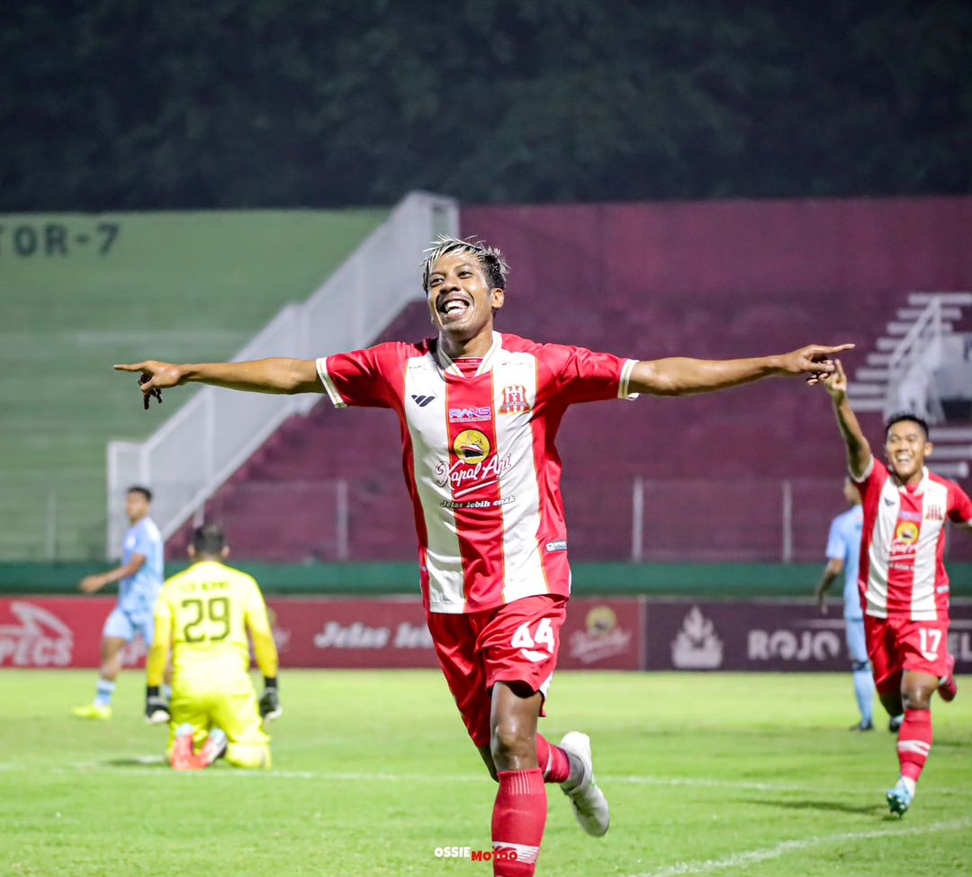 TERBAIK: Salah satu pemain Deltras Sidoarjo Bima Ragil.