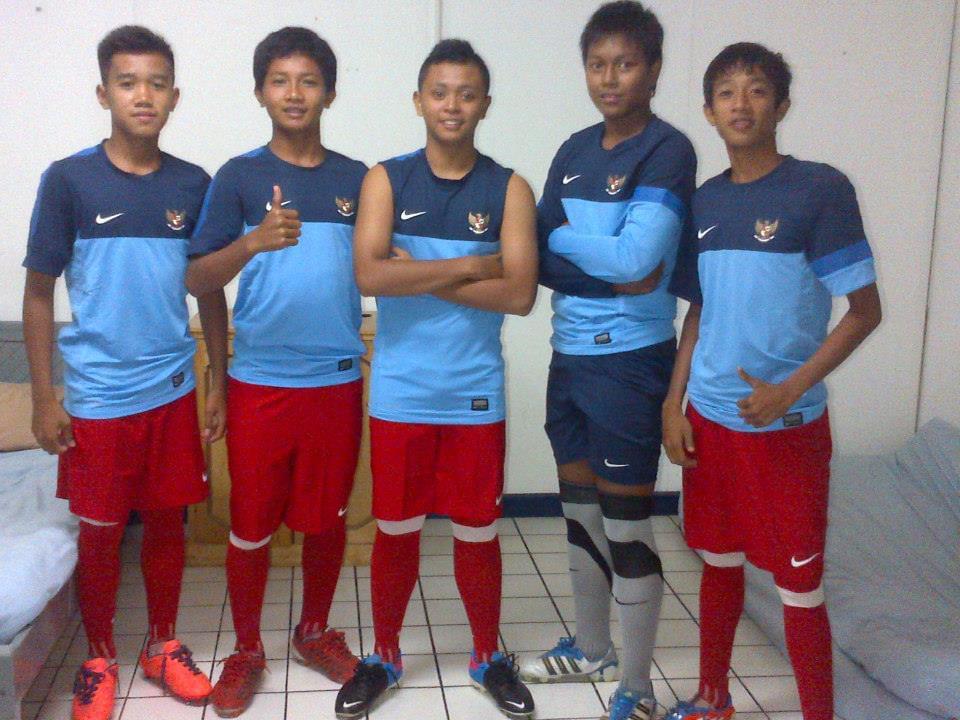 KENANGAN: Pemain Deltras Sidoarjo, Rezky Renaldy El Has (Paling Kiri) saat ikuti seleksi Timnas U-15 di Jakarta. (IST)