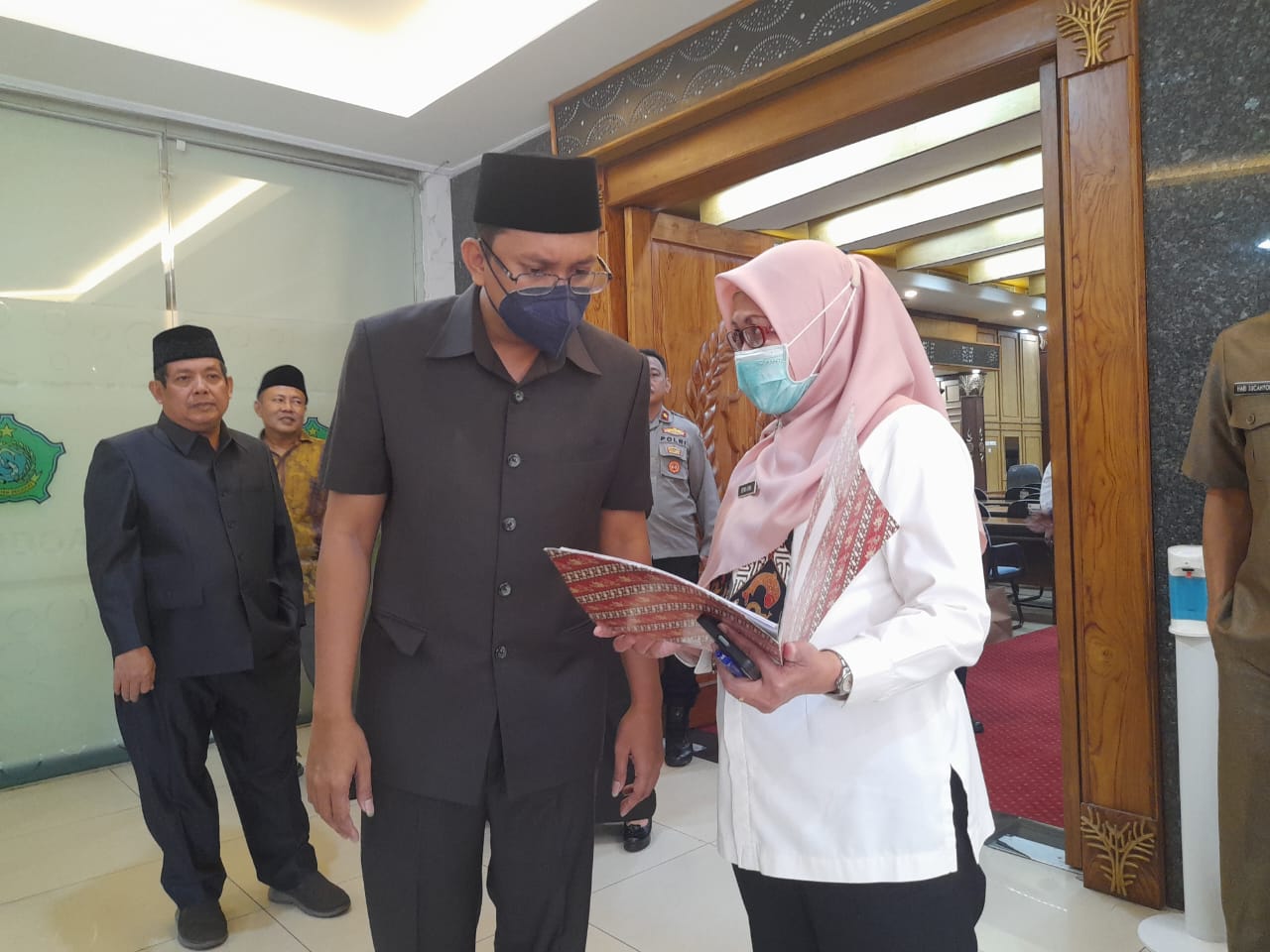PANGGILAN KEDUA: Bupati Sidoarjo Ahmad Muhdlor jadi tersangka pemotongan dana insentif pegawai BPBD Sidoarjo. (IST)