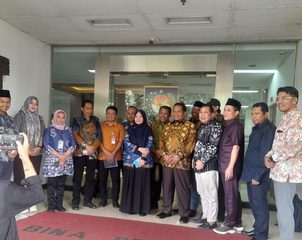 BERAKHIR: Rombongan Pemkab dan DPRD Sidoarjo saat datangi Kemendagri di Jakarta. (IST)