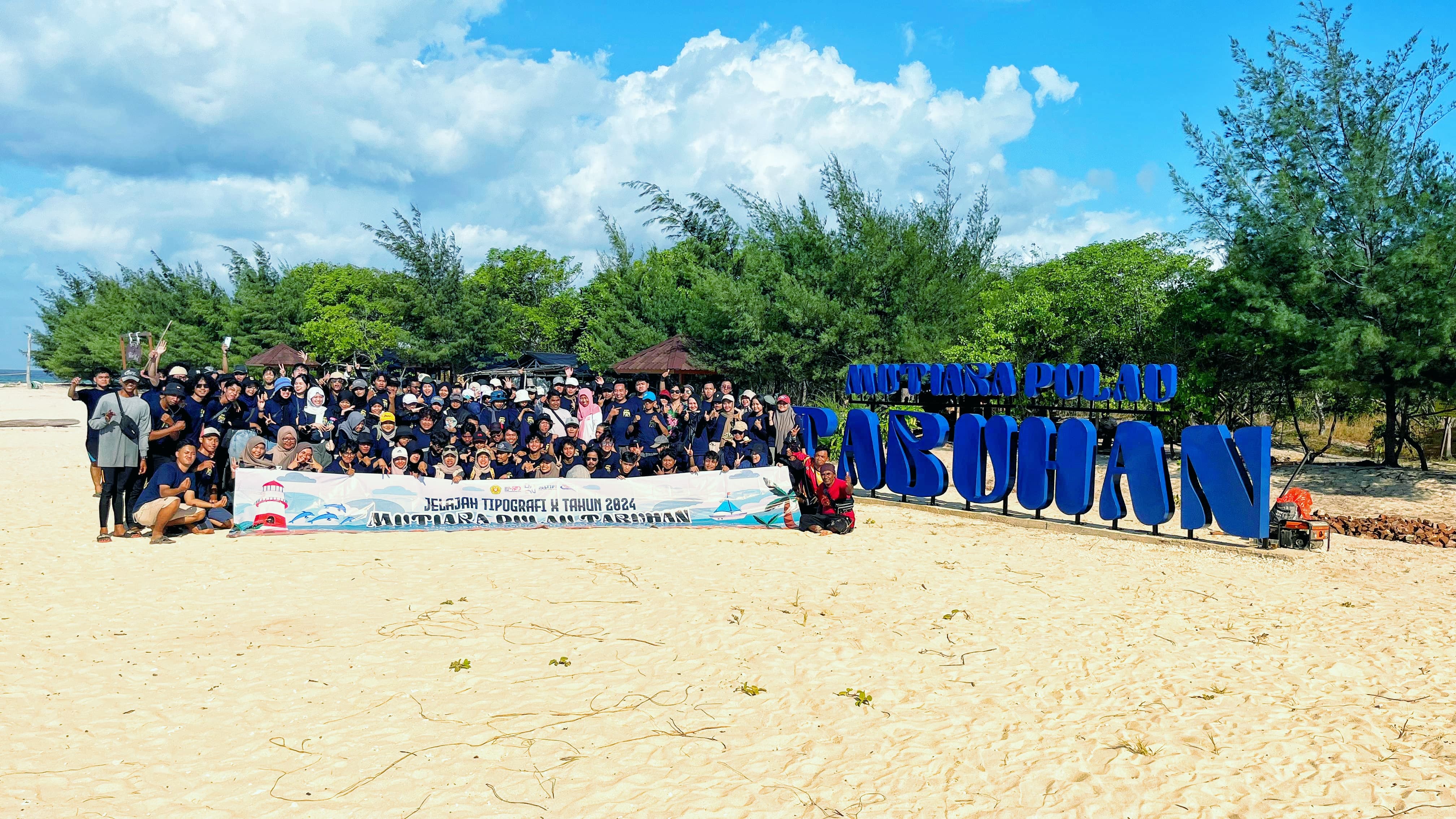 KREATIF : Mahasiswa DKV UPN